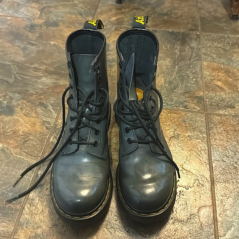 Dark Green Doc Martens Boots sz 8
